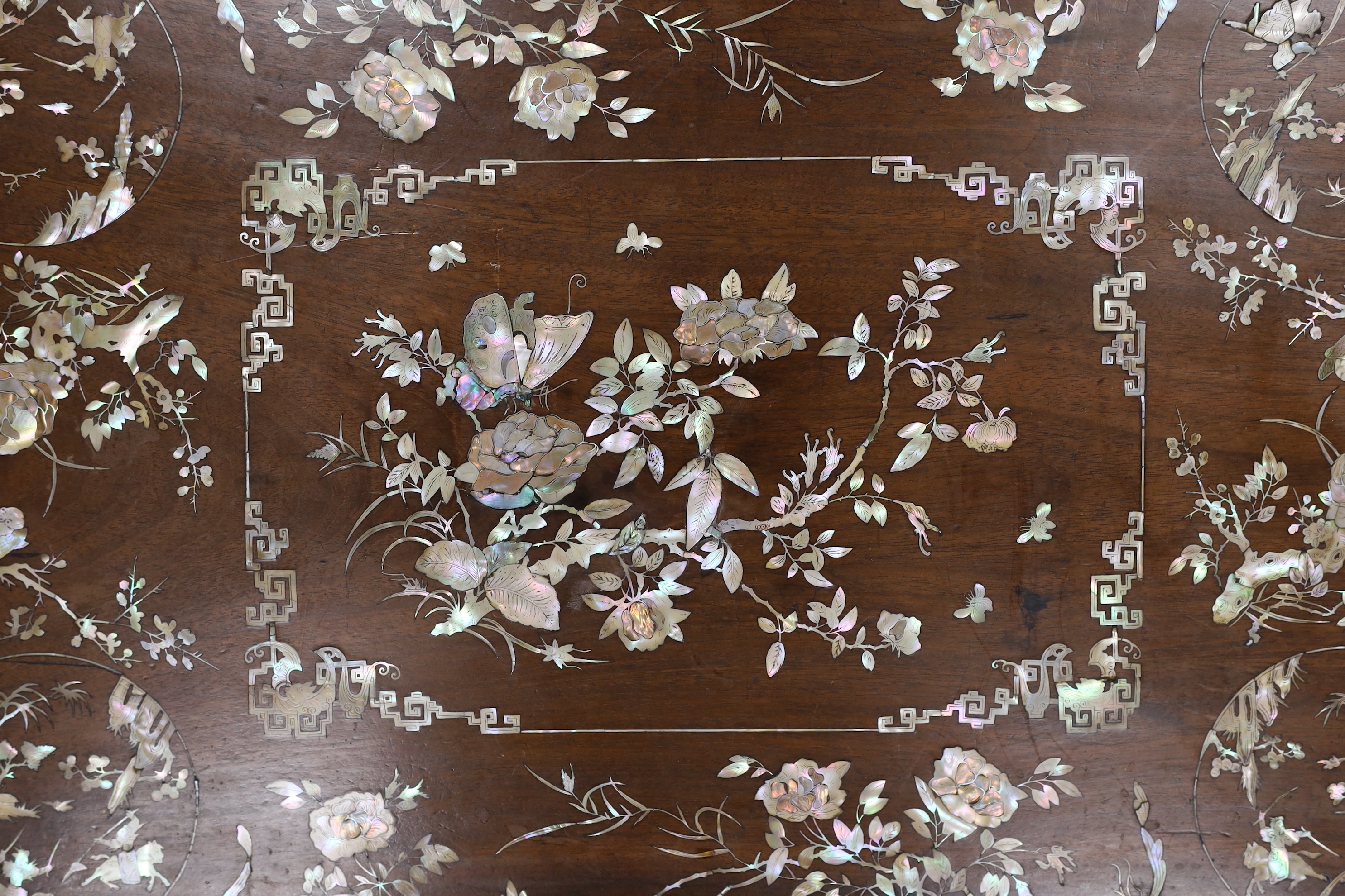 A Chinese mother of pearl inlaid hongmu tray, 47x70cm